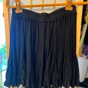 Flowy black skirt
